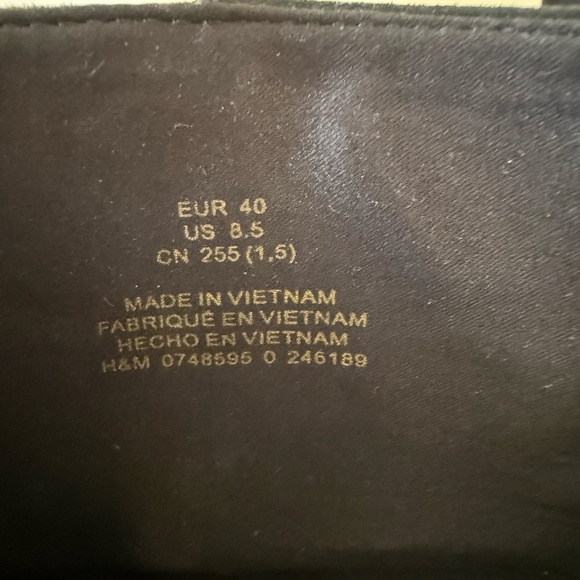 Heeled Zip-Up Black Boots Suede-like Material size 8.5 - Picture 5 of 5